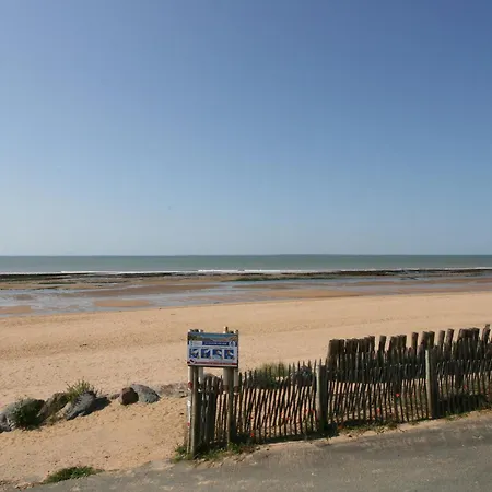 Charmante Bord De Avec Parking Et Wifi, Proche Et Commerces - Fr-1-22-377 * La Tranche-sur-Mer
