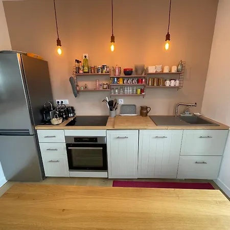 Charmante Bord De Avec Parking Et Wifi, Proche Et Commerces - Fr-1-22-377 Holiday home *