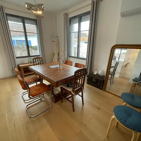 Charmante Bord De Avec Parking Et Wifi, Proche Et Commerces - Fr-1-22-377 Holiday home